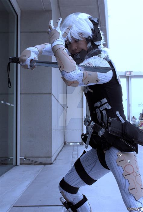 Raiden Cosplay: Embodying the Lightning Bolt