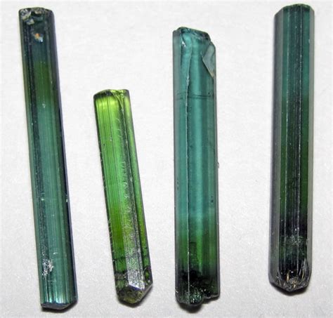 Rainbow Tourmaline: 2025’s Healing Gem VS Other Gems