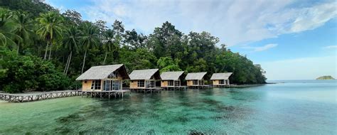 Raja Ampat Indonesia: 5 Luxurious Resorts for an Unforgettable Getaway