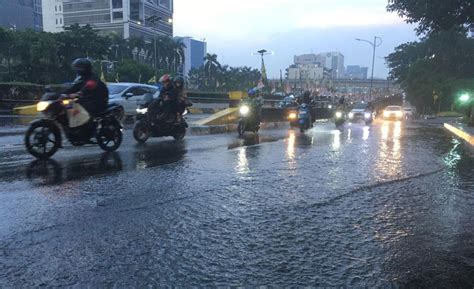 Ramalan Cuaca Hari Ini: Waspadai Potensi Hujan Lebat