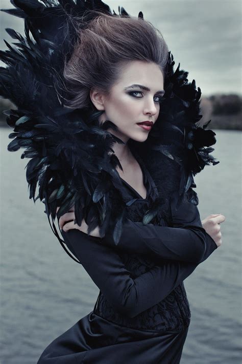 Raven Costume Women: Embrace the Enchanting Enigmatic