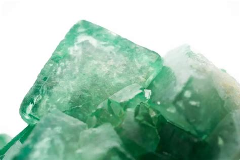 Raw Green Calcite: VS Synthetic in 2025