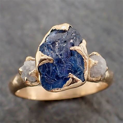 Raw Stone Rings: Nature's Timeless Beauty Meets Modern Elegance