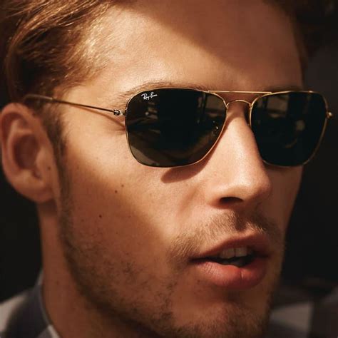 Ray-Ban Caravan: The Perfect Sunglasses for Adventure