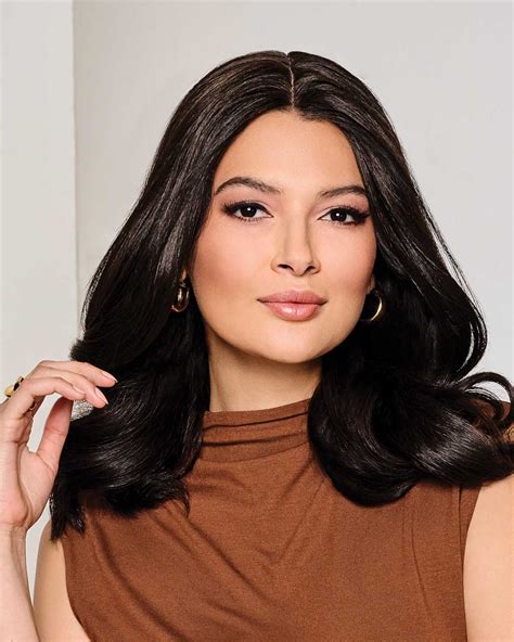 Real Wigs, Human Hair: Your Key to Stunning Transformations