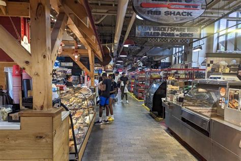 Redding Market in Philadelphia PA: 3,000+ Reasons to Visit