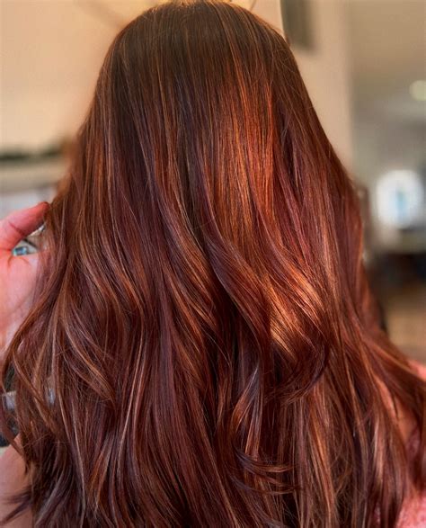 Reddish Brown Hair: A Guide to Gorgeous Locks