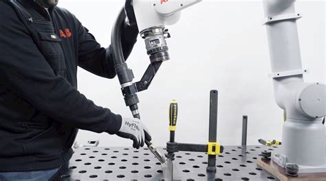 Redefining Welding Efficiency and Precision with ABB's Robot Soldador