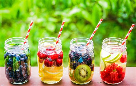 Refreshing fruit water: