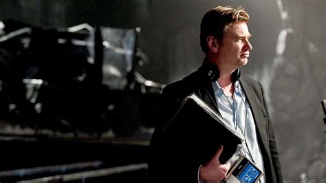 Regal Christopher Nolan: A Cinematic Mastermind with a Vision of Dreams and Time