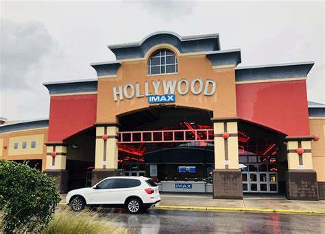 Regal Hollywood - Ocala: Cinematic Splendor in Central Florida