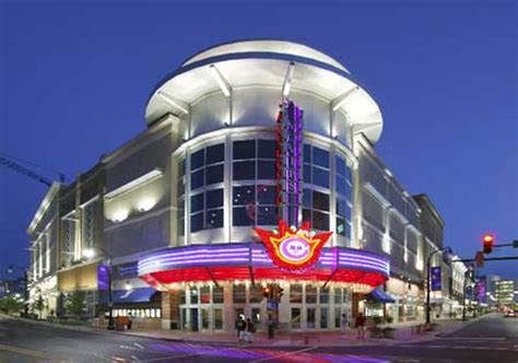 Regal Majestic Theater Silver Spring MD: 10,000-Character Guide to a Regal Experience