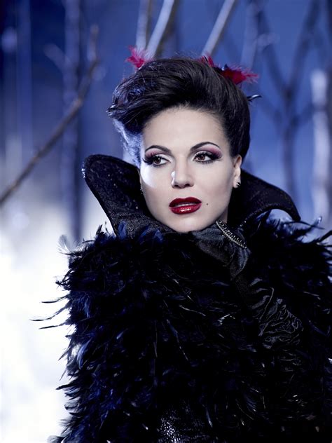 Regina: The Enchanting Evil Queen