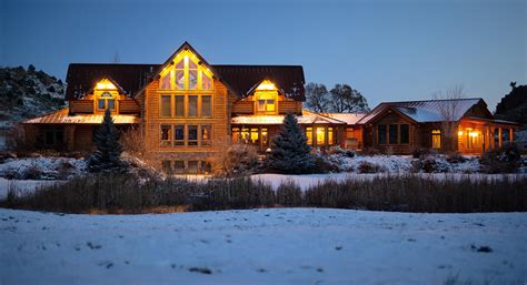 Reid Creek Lodge: A Tranquil Sanctuary nestled in the Heart of Wyoming