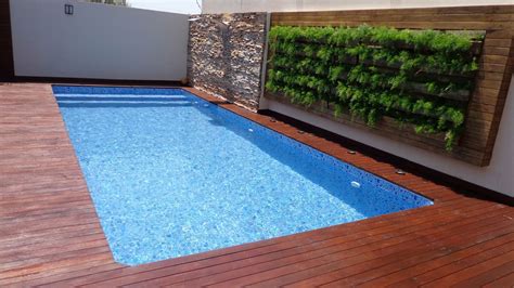 Renovação da Piscina: O Guia Definitivo para Escolher o Vinil Ideal