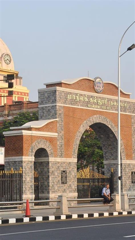 Renowned Institutions with Outstanding Programs