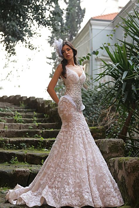 Rent Wedding Dress: 5000+ Styles for Every Bride