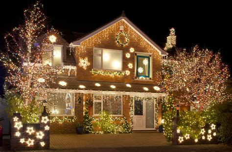 Replace Your Christmas Lights with Energy-Efficient LEDs in 10 Easy Steps