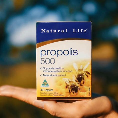 Revitalize Your Health with Natural Life's Propolis & Manuka Spray: A 2025 Health Revolution