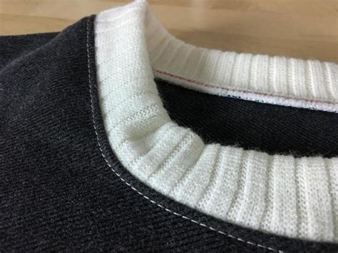 Ribbed collar: