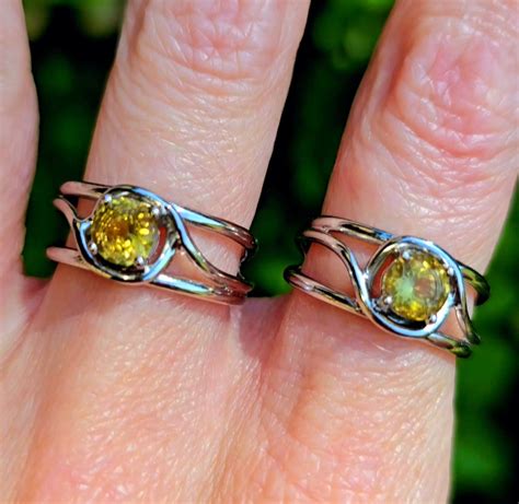 Rings with Crystals: 7 Enchanting Pieces that Radiate Healing Energy