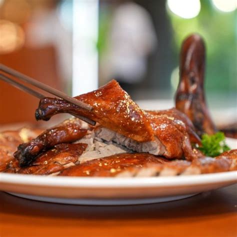 Roast Duck Singapore: A Guide to the 7 Best Restaurants