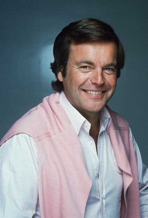 Robert Wagner: A Hollywood Legend with a Colorful Life