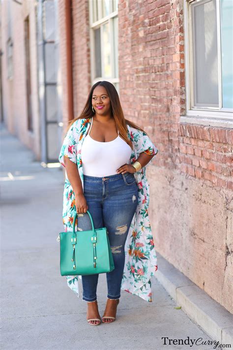 Rock the Runway: A Stylish Guide to Effortless Plus-Size Casual Attire