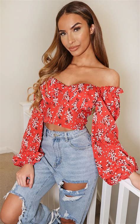 Rock the Summer with Floral Crop Tops: A Style Guide for Every Body