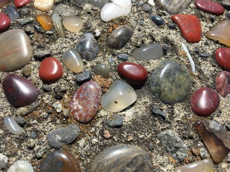 Rocks and Gemstones Near Me: Discover Hidden Treasures in Your Own Backyard