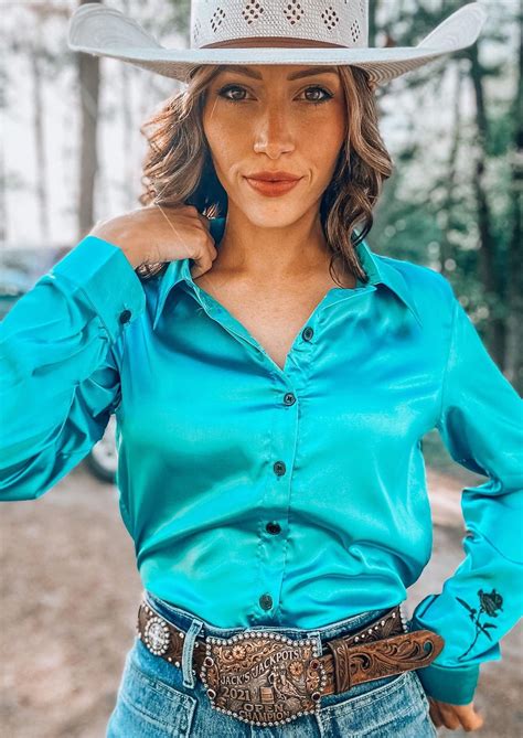 Rodeo Shirts Women: A Guide to Choosing the Perfect Shirt