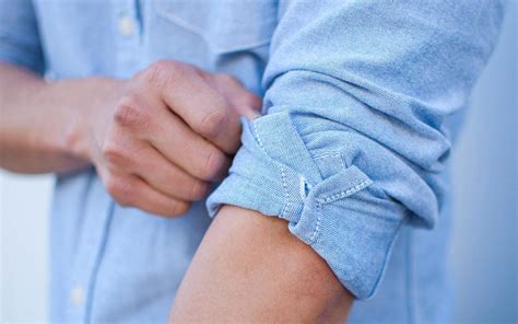 Roll-up sleeves: