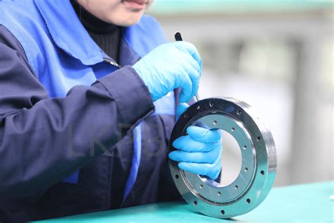 Roller Bearings: The Essential Guide to Function, Applications, and Maintenance