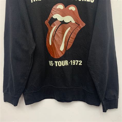 Rolling Stones Sweatshirt: A timeless fashion staple