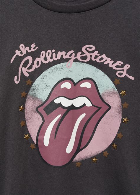 Rolling Stones T-Shirts: Your Guide to Walmart's Selection