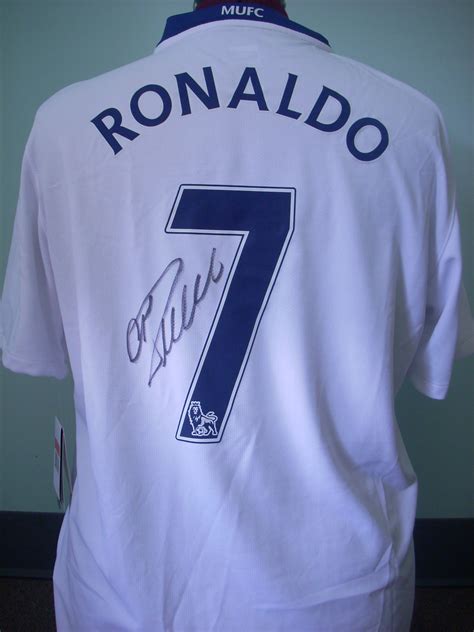 Ronaldo's Autographed Jersey: A Collector's Dream