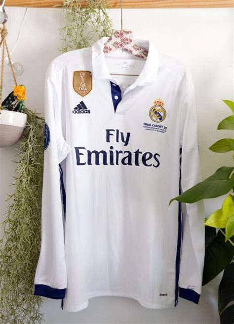 Ronaldo's Long Sleeve Jersey: A Collector's Dream