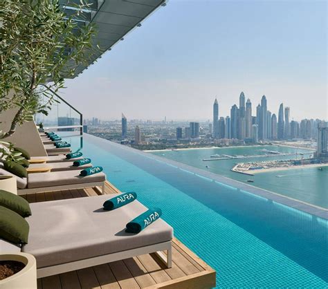 Rooftop Pool: