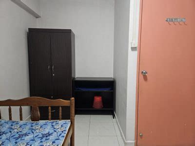 Room for Rent in Singapore: Unbelievable $200/Month!