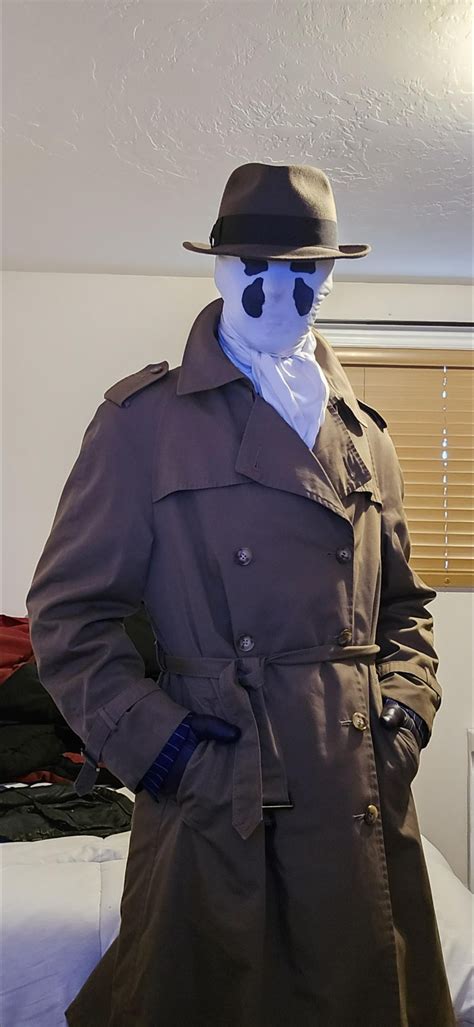 Rorschach Cosplay: Unmasking the Enigma