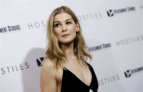 Rosamund Pike Breasts: A Comprehensive Exploration of Facts and Figures