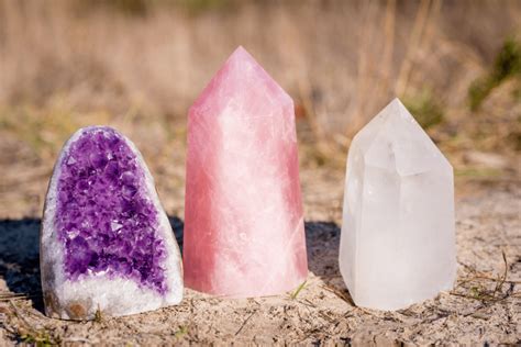 Rose Quartz and Amethyst: A Harmonious Combination for Well-being and Spirituality