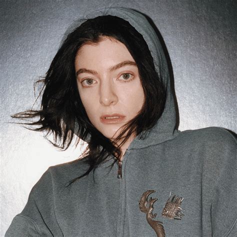 Royals: Exploring the Artistic Genius of Lorde