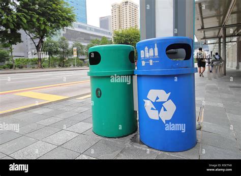 Rubbish Bin Singapore: 500,000 Bins to Serve 5.6 Million People