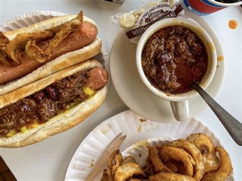 Rutt's Hut: The Historic Drive-In Phenomenon in New Jersey