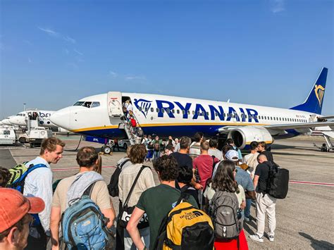 Ryanair: A Guide to Saving Money and Flying Smart