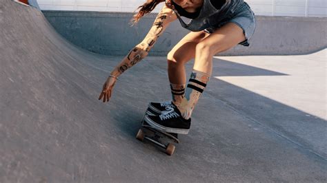 SK8BAE: The Ultimate Guide to Skateboarding for Beginners