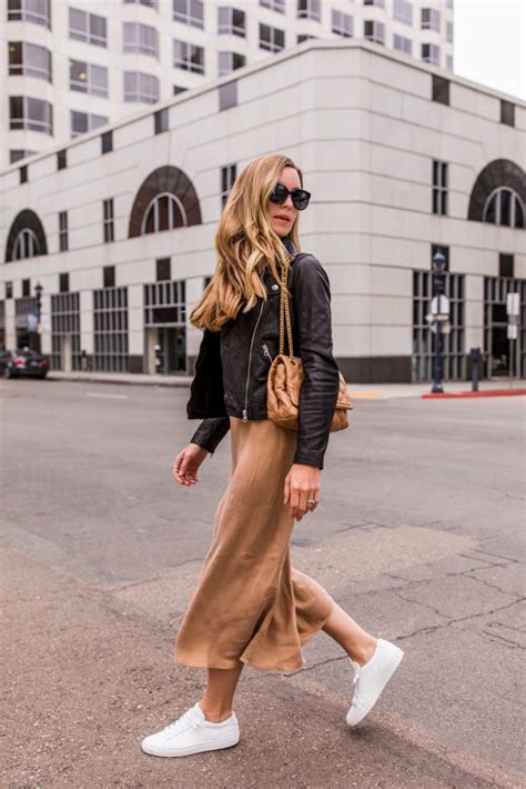 STYLING MADEWELL MIDI DRESSES: 25 OUTFIT IDEAS FOR EVERY OCCASION