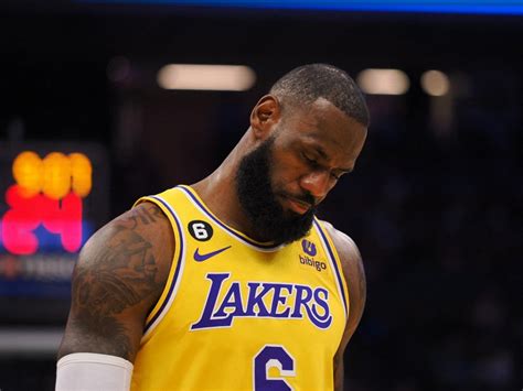 Sad LeBron: 23 Heartbreaking Stats That Show How Far He's Fallen