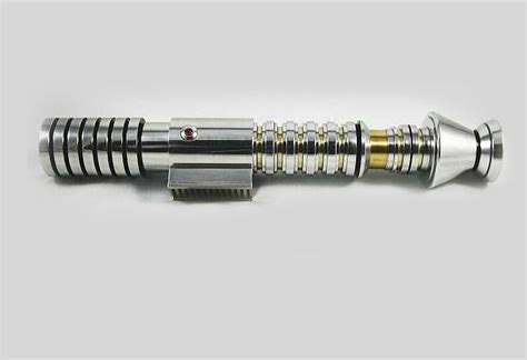 Saesee Tiin's Lightsaber: An In-Depth Exploration of a Legendary Weapon